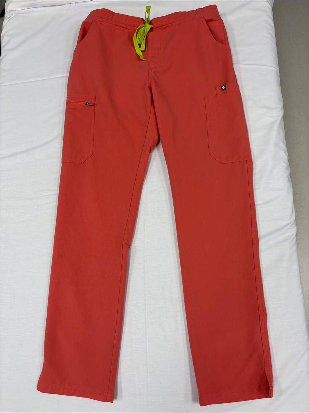 Figs hot coral? Kade scrub pant cargo lots of pockets S